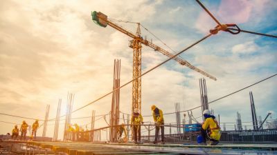 Đánh giá rủi ro và quản lý an toàn trong các dự án xây dựng lớn